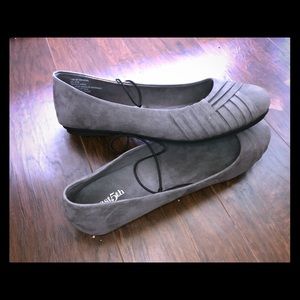NWT Size 7.5 flats